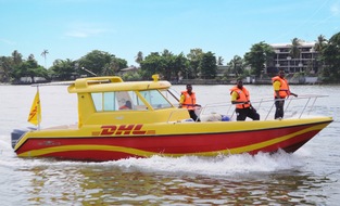 PM: Gondeln, Seilbahnen und Boote: Wie DHL an schwer zug&auml;nglichen Orten weltweit Pakete zustellt / PR: Gondolas, Cable Cars, and Boats: How DHL delivers packages in hard-to-reach locations worldwide